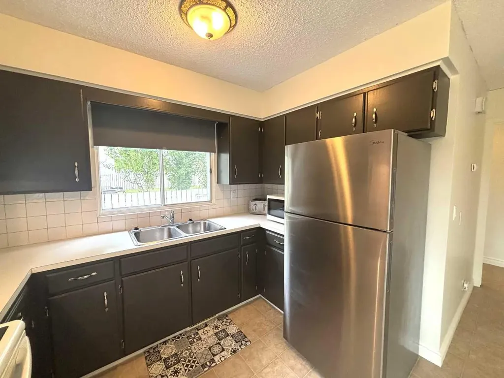 45A Kallbom Crescent Whitecourt AB T7S1E3