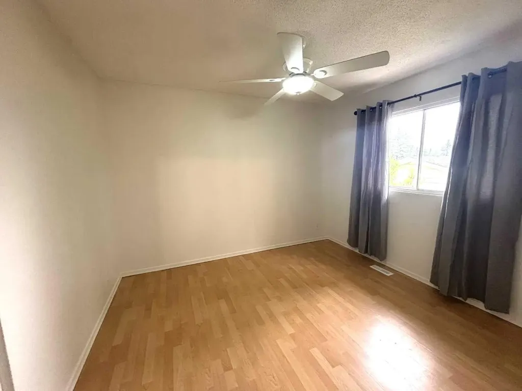 45A Kallbom Crescent Whitecourt AB T7S1E3