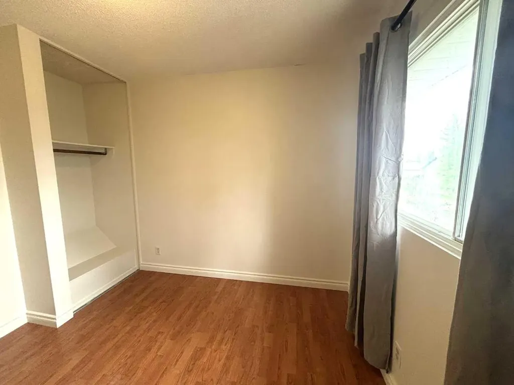 45A Kallbom Crescent Whitecourt AB T7S1E3