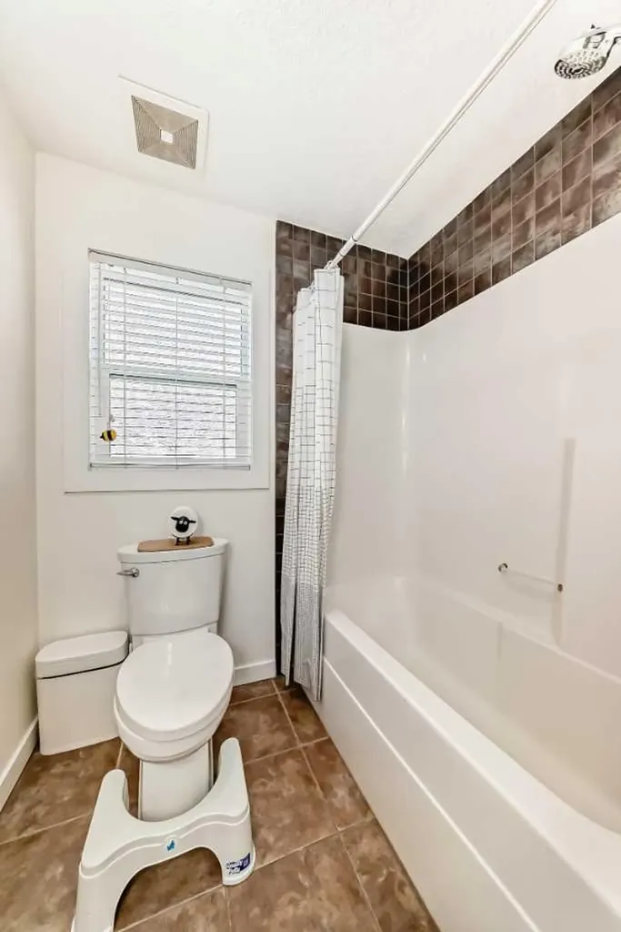 169 Aspenshire Drive SW Calgary AB T3H 0P5