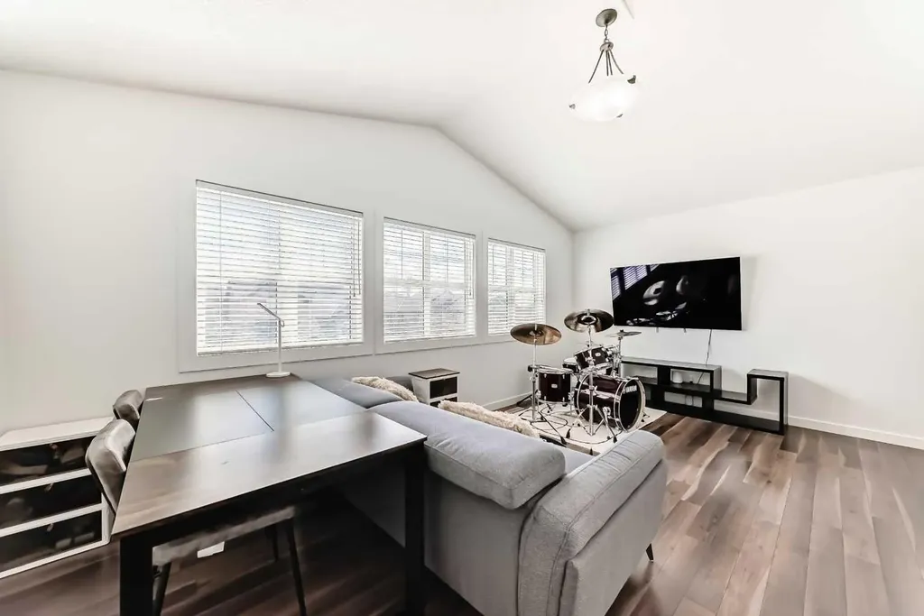 169 Aspenshire Drive SW Calgary AB T3H 0P5