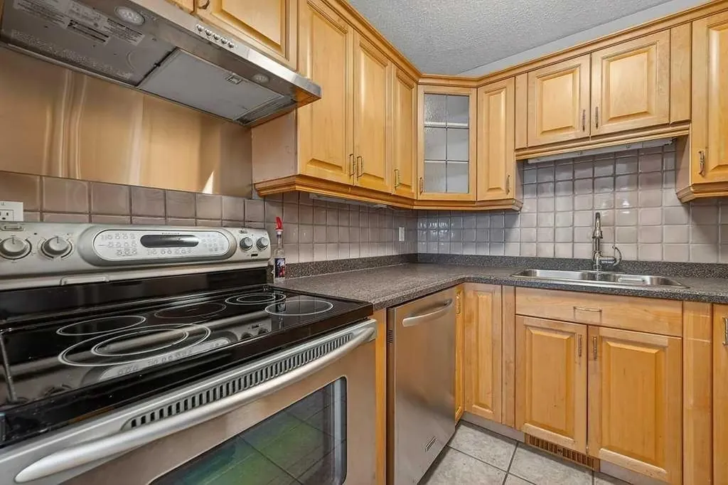 3304 Temple Way NE Calgary AB T1Y 3V6