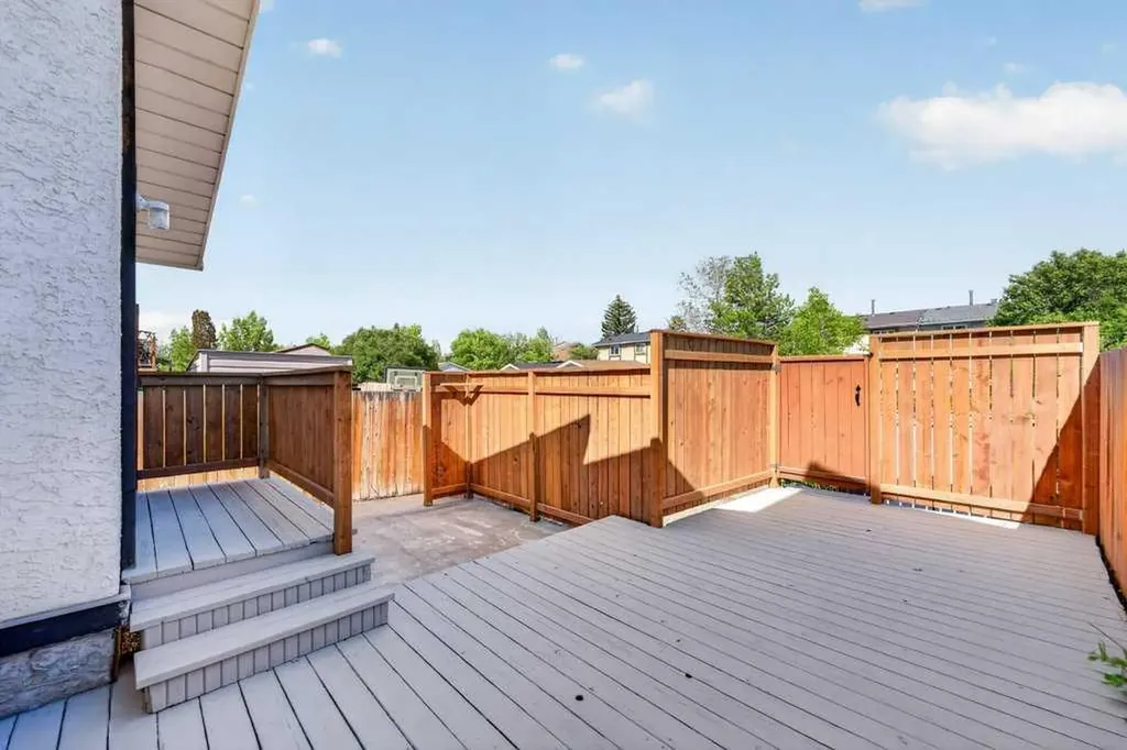 3304 Temple Way NE Calgary AB T1Y 3V6