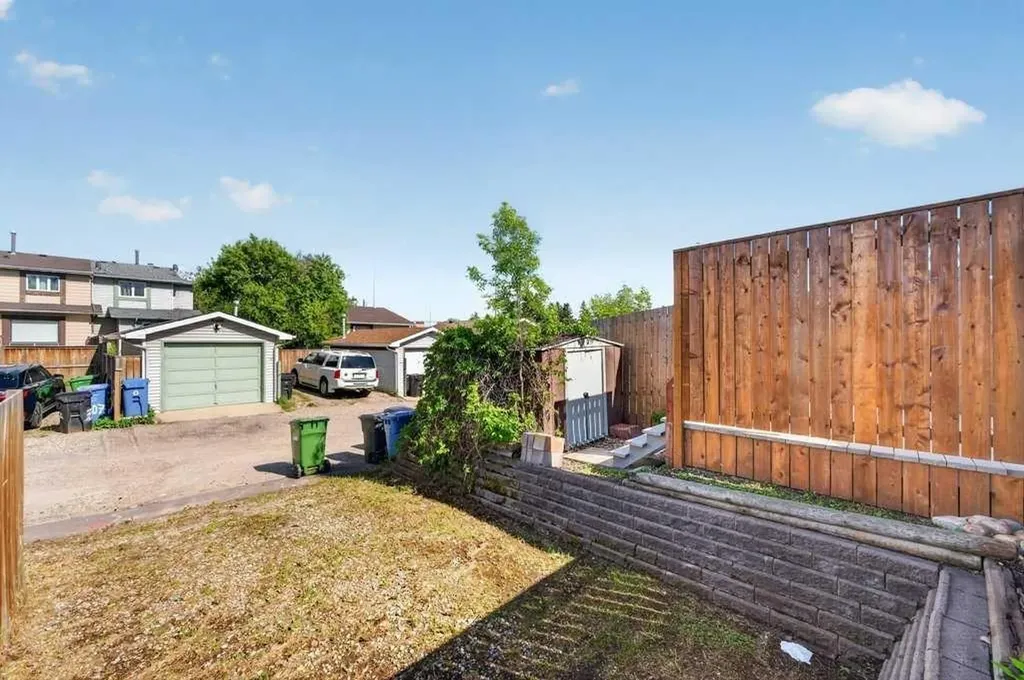 3304 Temple Way NE Calgary AB T1Y 3V6
