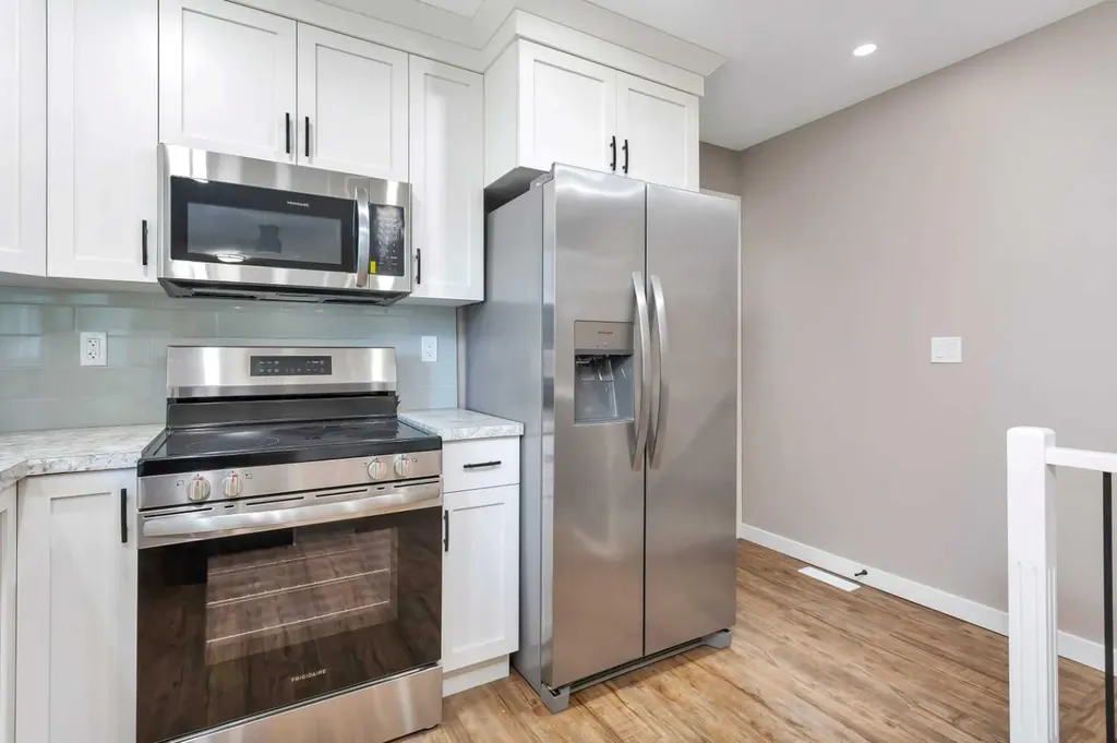 87 Norris Close Red Deer AB T4P 1R2