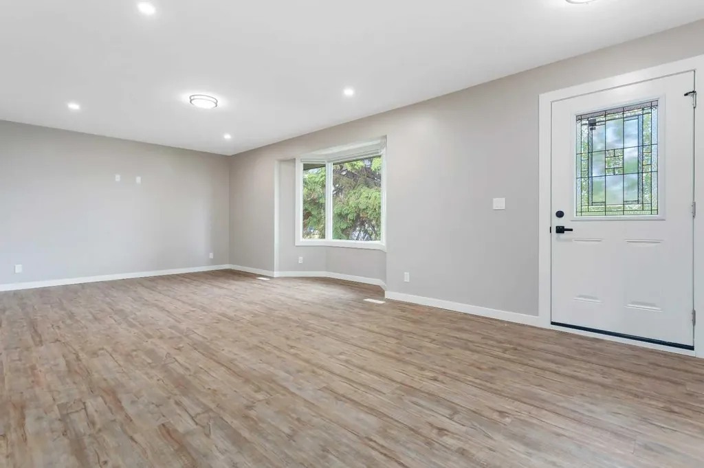 87 Norris Close Red Deer AB T4P 1R2