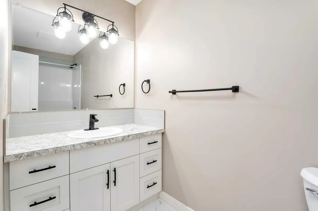 87 Norris Close Red Deer AB T4P 1R2