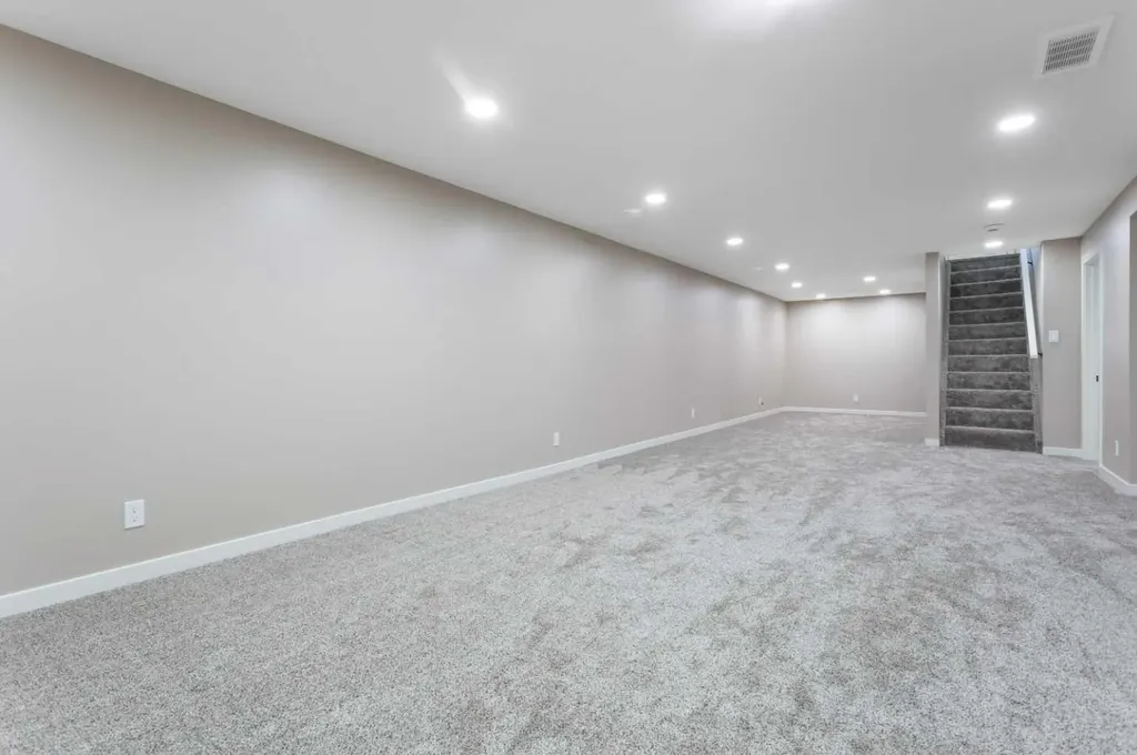 87 Norris Close Red Deer AB T4P 1R2