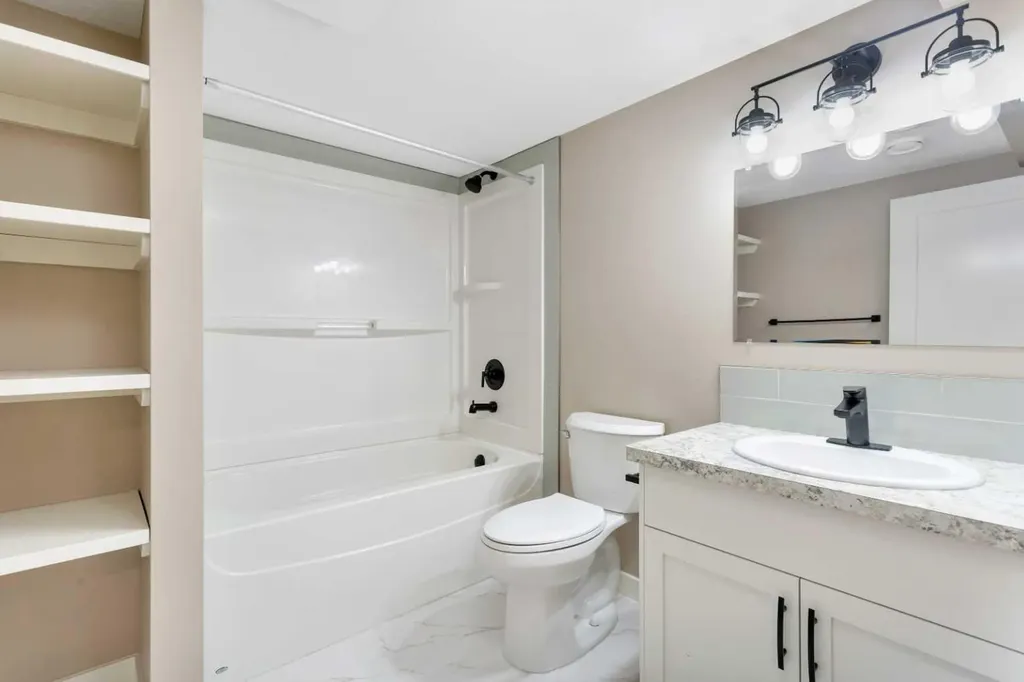 87 Norris Close Red Deer AB T4P 1R2