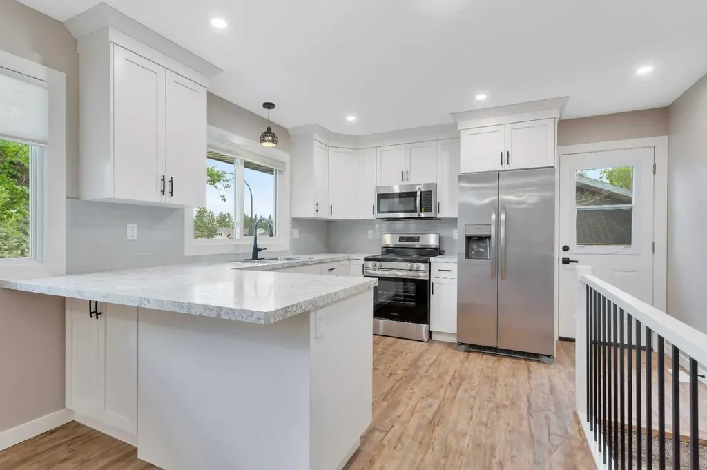 87 Norris Close Red Deer AB T4P 1R2