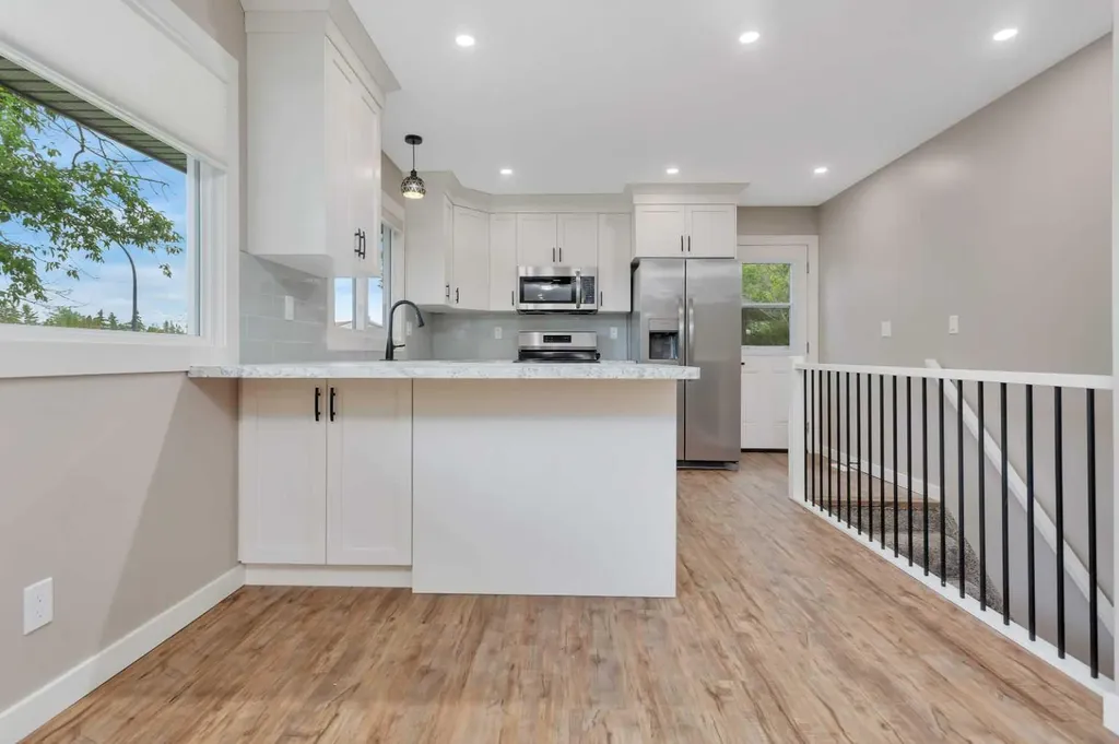 87 Norris Close Red Deer AB T4P 1R2