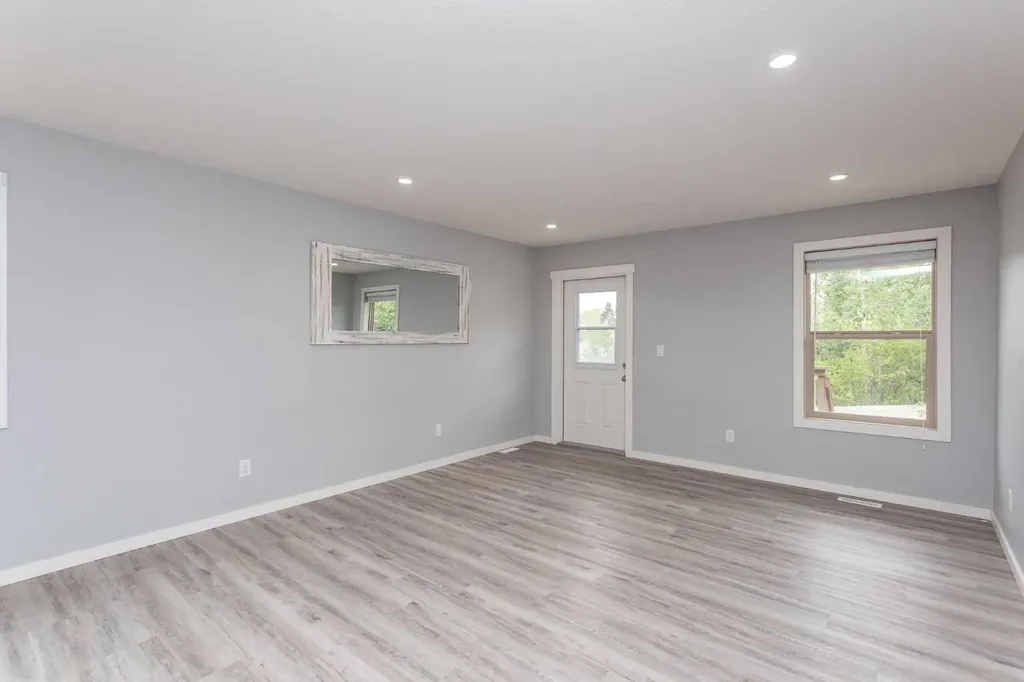 49 Sheep Close Lacombe AB T4L 0J1