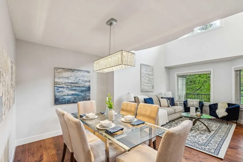 18 Tuscany Hills Crescent NW Calgary AB T3L 1Z8