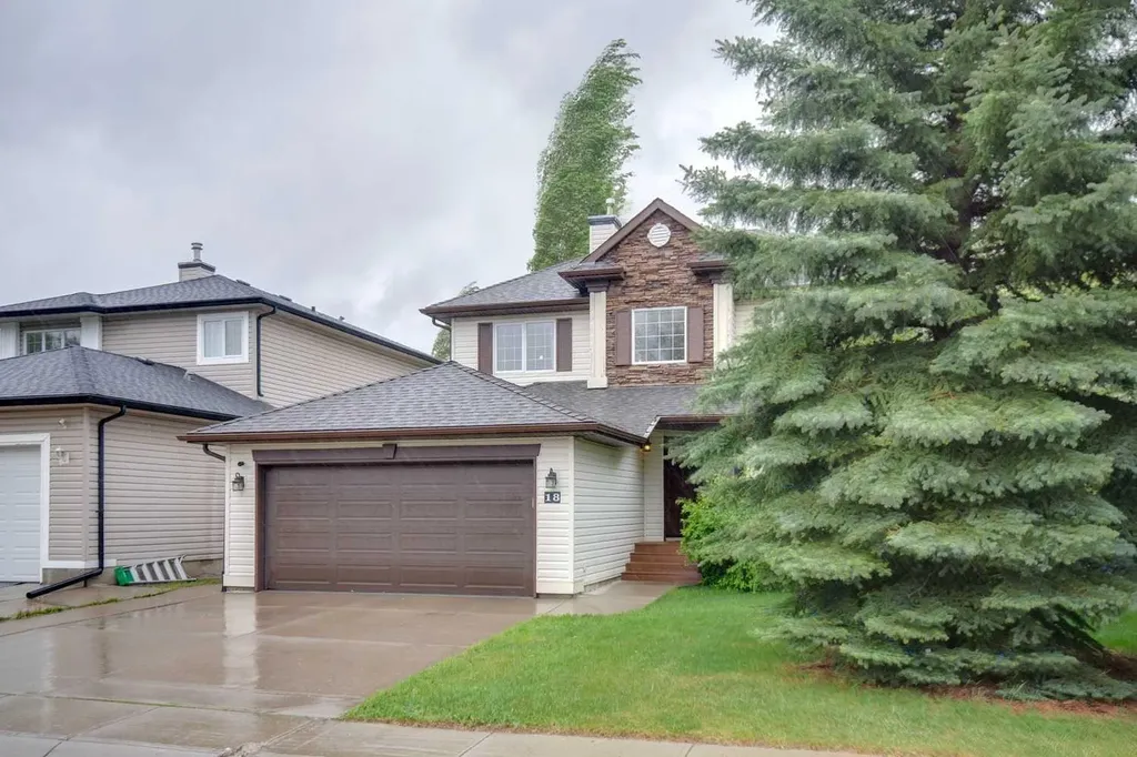 18 Tuscany Hills Crescent NW Calgary AB T3L 1Z8