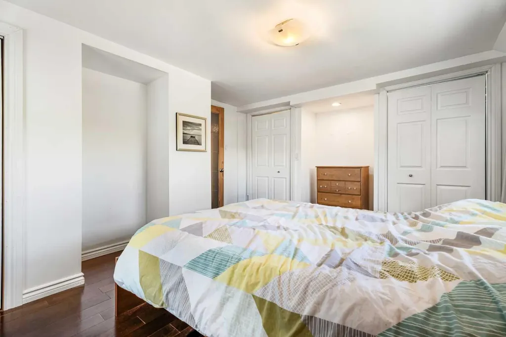 213 7a Street NE Calgary AB T2E 4E7
