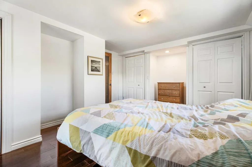 213 7a Street NE Calgary AB T2E 4E7