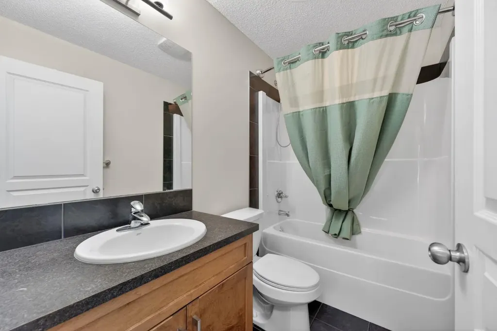 218 River Heights Green Cochrane AB T4C 0S3