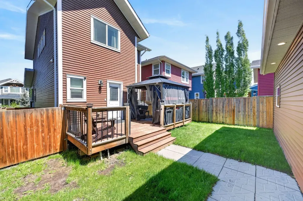 218 River Heights Green Cochrane AB T4C 0S3