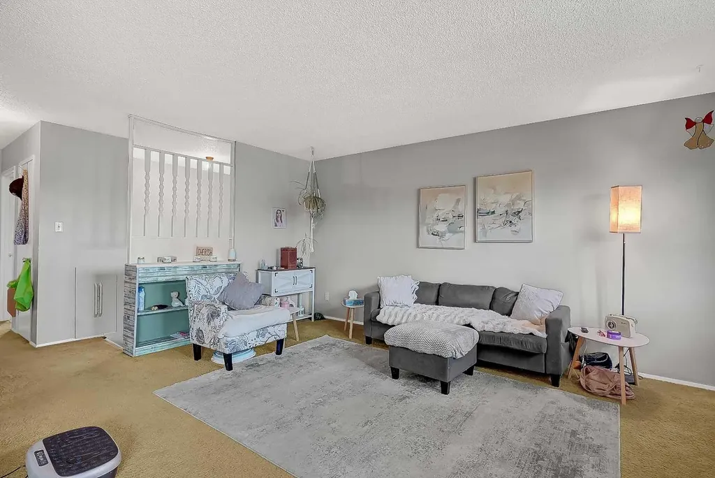 9822, 9824 96 Avenue Grande Prairie AB T8V 0L9