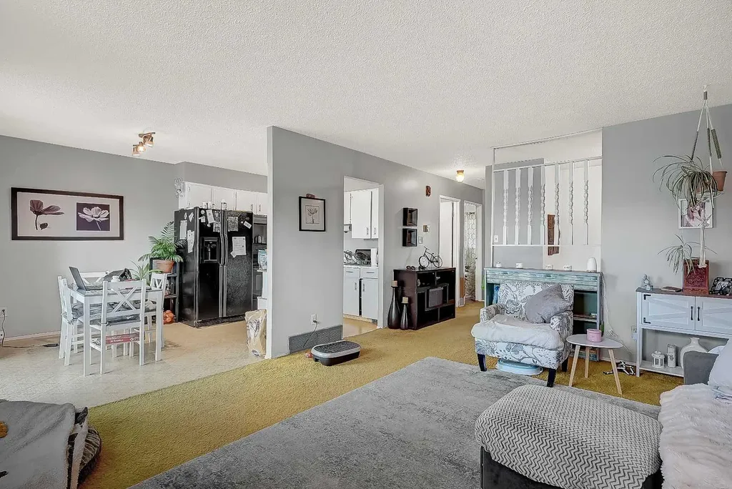 9822, 9824 96 Avenue Grande Prairie AB T8V 0L9