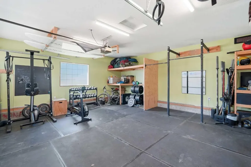 123 Canoe Place SW Airdrie AB T4B 2L5