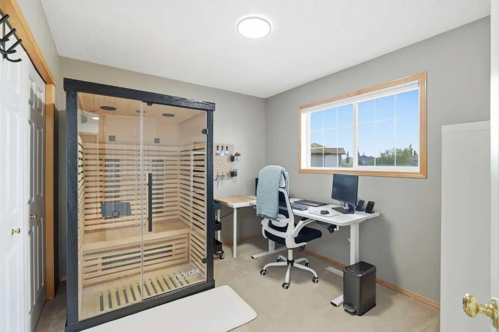 123 Canoe Place SW Airdrie AB T4B 2L5