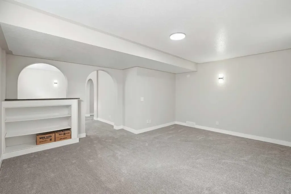 123 Canoe Place SW Airdrie AB T4B 2L5