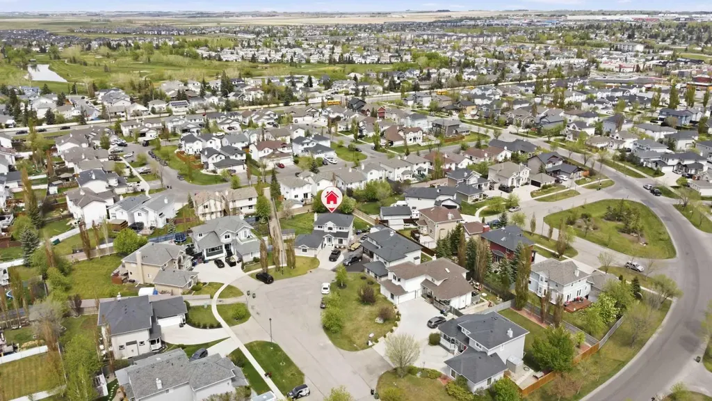 123 Canoe Place SW Airdrie AB T4B 2L5