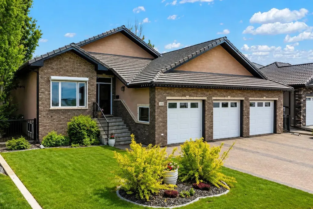 172 Desert Blume Drive Desert Blume AB T1B0H5