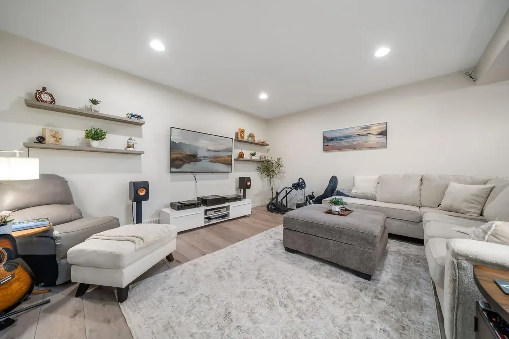 172 Desert Blume Drive Desert Blume AB T1B0H5