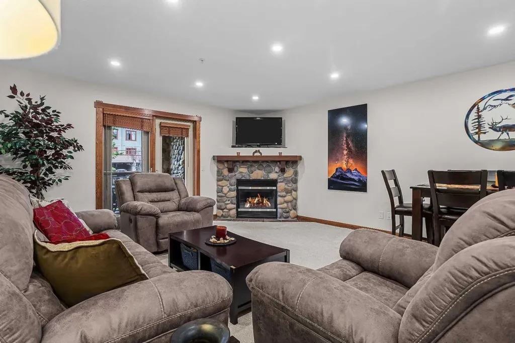 170 Crossbow Place Canmore AB T1W 3H4