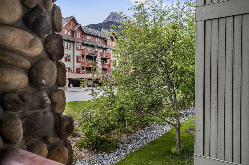 170 Crossbow Place Canmore AB T1W 3H4
