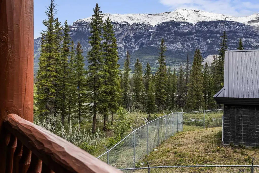 170 Crossbow Place Canmore AB T1W 3H4