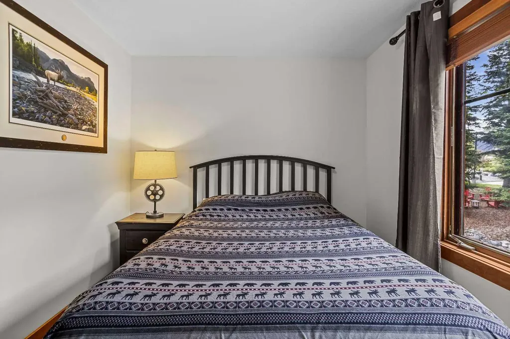 170 Crossbow Place Canmore AB T1W 3H4