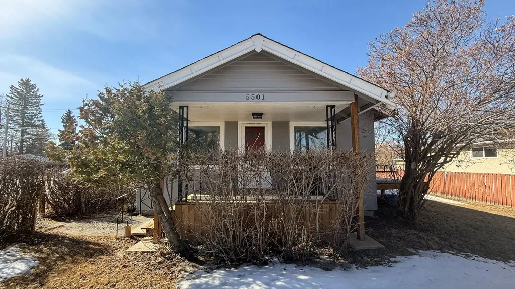 5501 51 Street Olds AB T4H 1H9