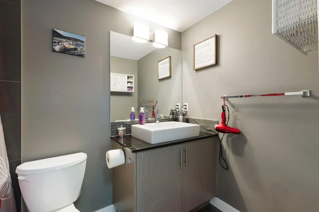 240 Skyview Ranch Road NE Calgary AB T3N 0P4