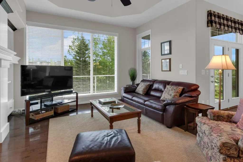 102 Panatella Crescent NW Calgary AB T3K 0H4