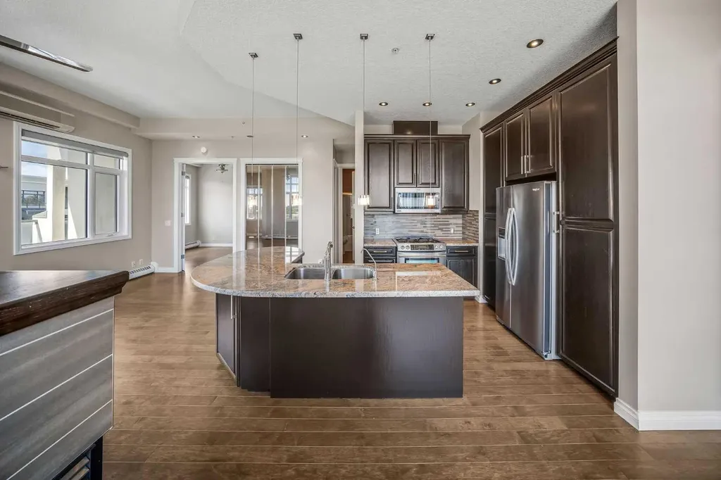 950 Centre Avenue NE Calgary AB T2E 0P3