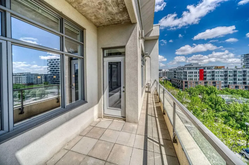 950 Centre Avenue NE Calgary AB T2E 0P3