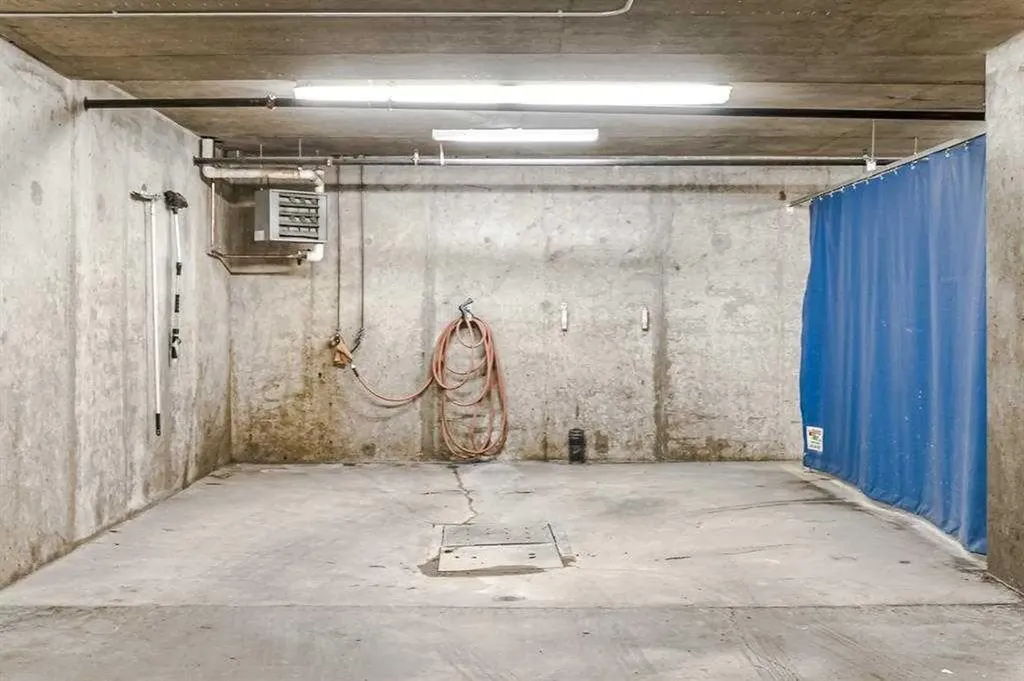 950 Centre Avenue NE Calgary AB T2E 0P3