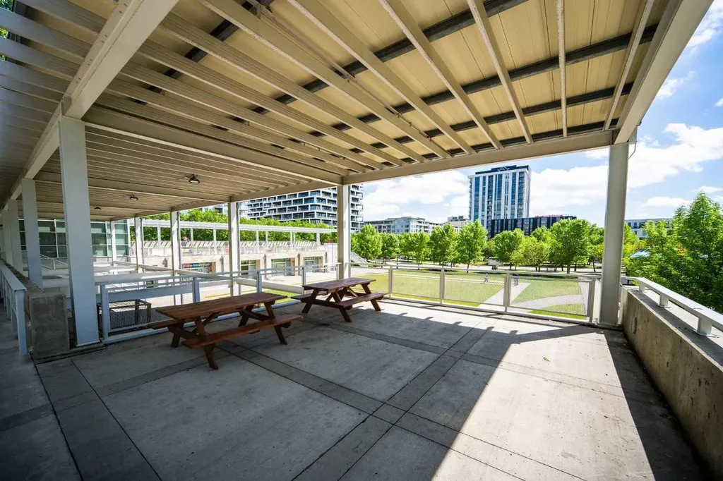 950 Centre Avenue NE Calgary AB T2E 0P3