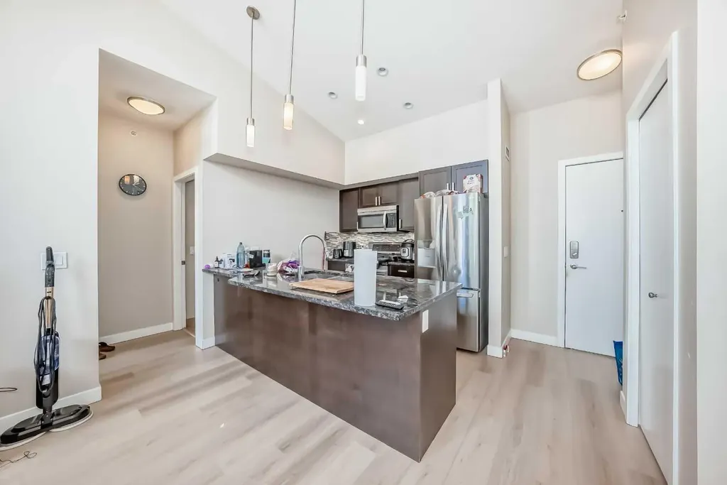 4303 1 Street NE Calgary AB T2E 7M3