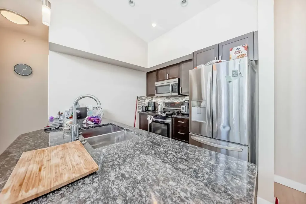 4303 1 Street NE Calgary AB T2E 7M3