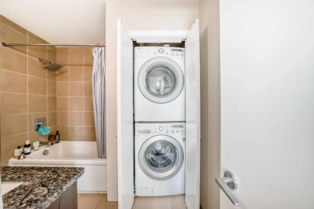 4303 1 Street NE Calgary AB T2E 7M3