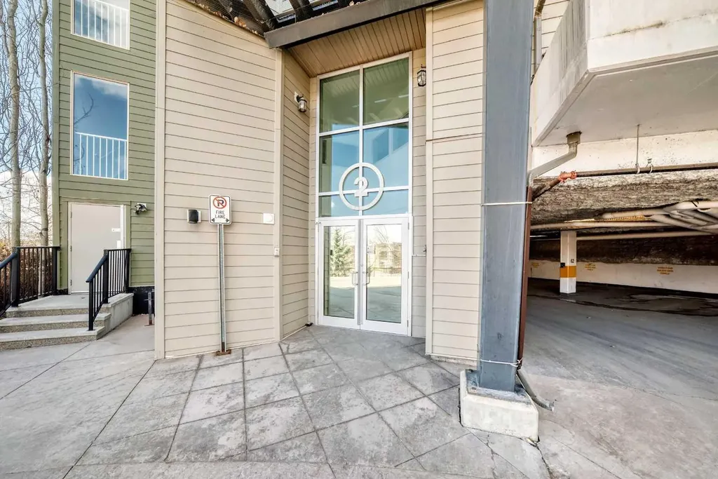 4303 1 Street NE Calgary AB T2E 7M3