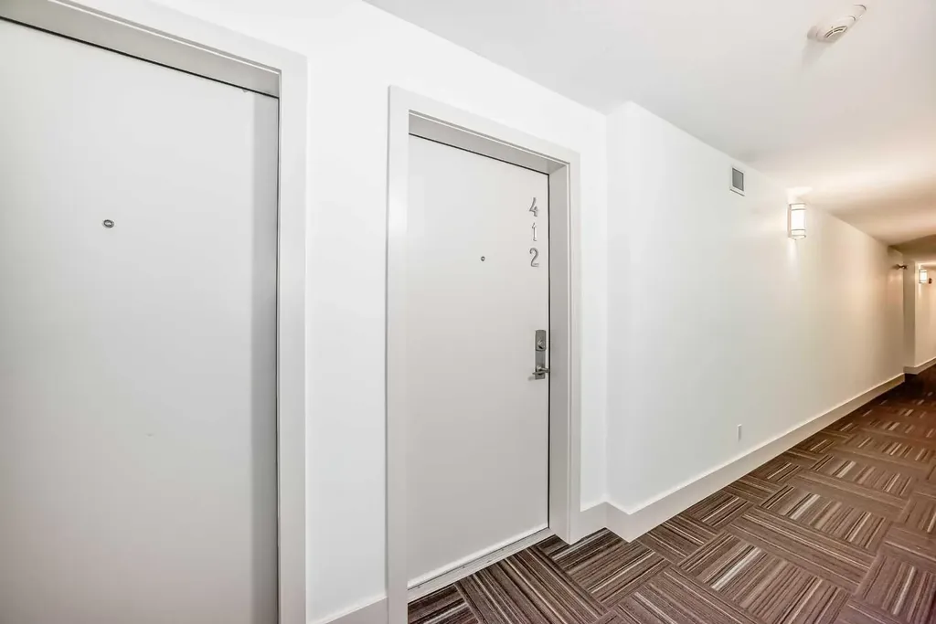 4303 1 Street NE Calgary AB T2E 7M3