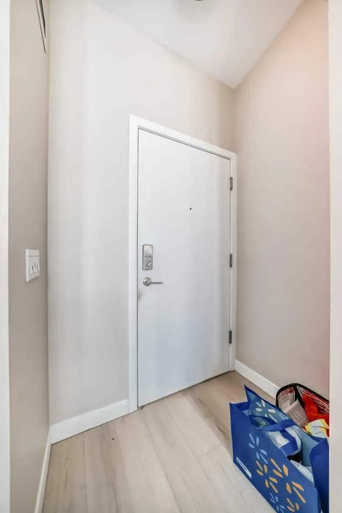 4303 1 Street NE Calgary AB T2E 7M3