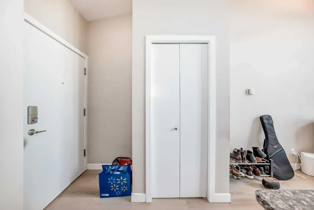 4303 1 Street NE Calgary AB T2E 7M3