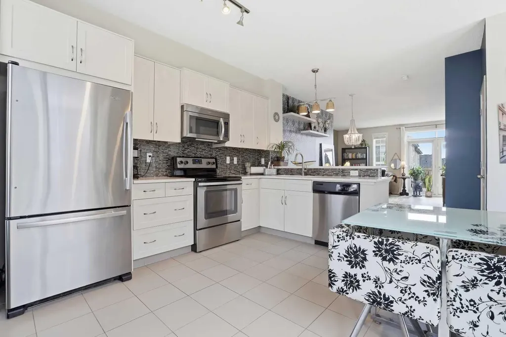 20 Kinlea Common NW Calgary AB T2R 0S2