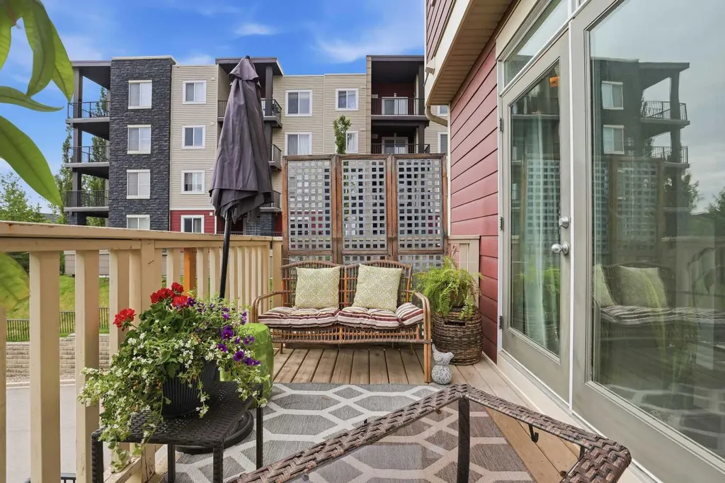 20 Kinlea Common NW Calgary AB T2R 0S2